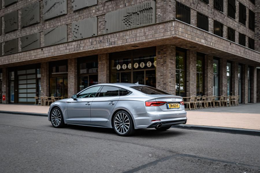  Audi A5 Sportback S-Line Black Edition 2018 года  (фото 16 из 17)